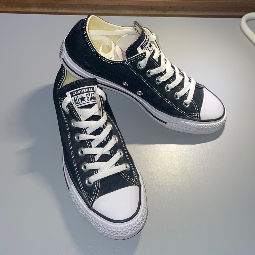 Black Lowtop Converse - NEVER WORN!